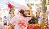 Toronto Flower Market неизменно привлекает внимание тысяч горожан, откроется ко Дню Мамы, Mother’s Day...